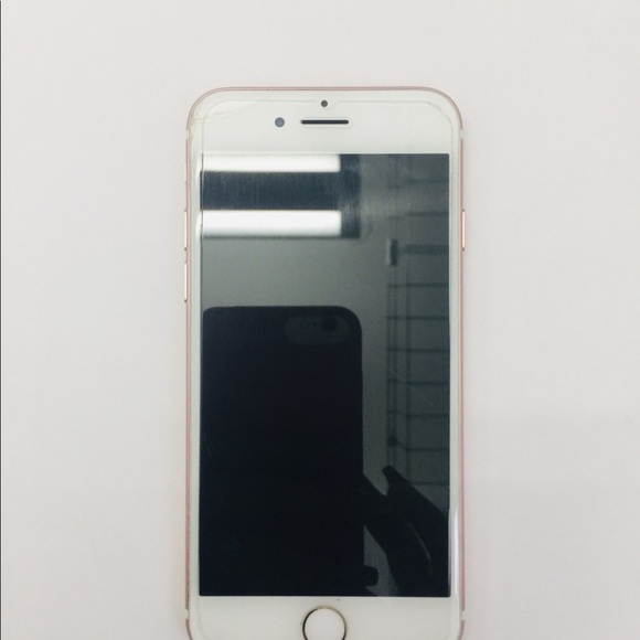 iPhone 7 PLEASE READ - Picture 2 of 4